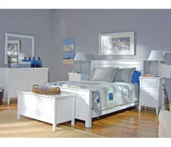 Cottage 3-Drawer Nightstand