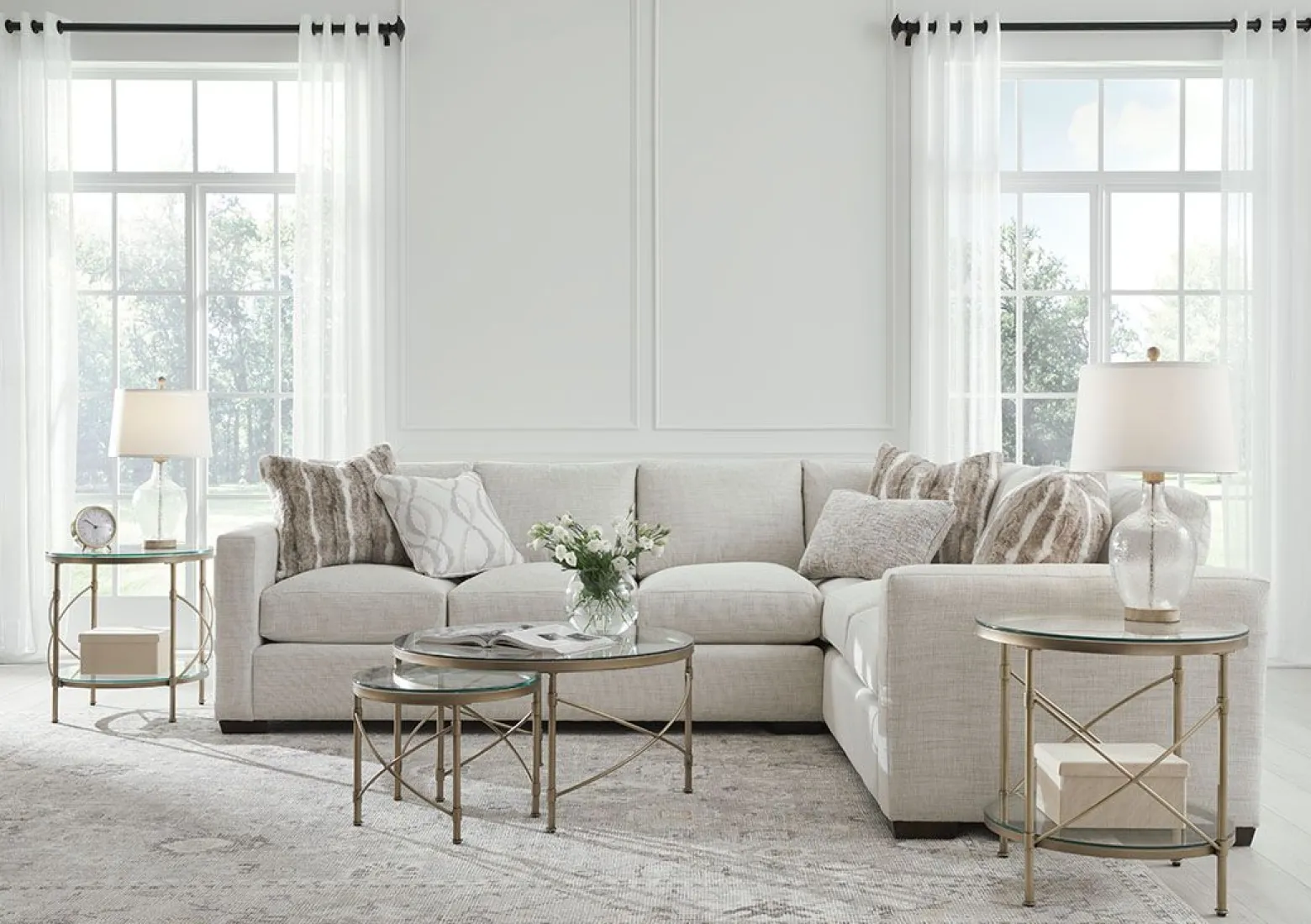 Giovanna Round End Table