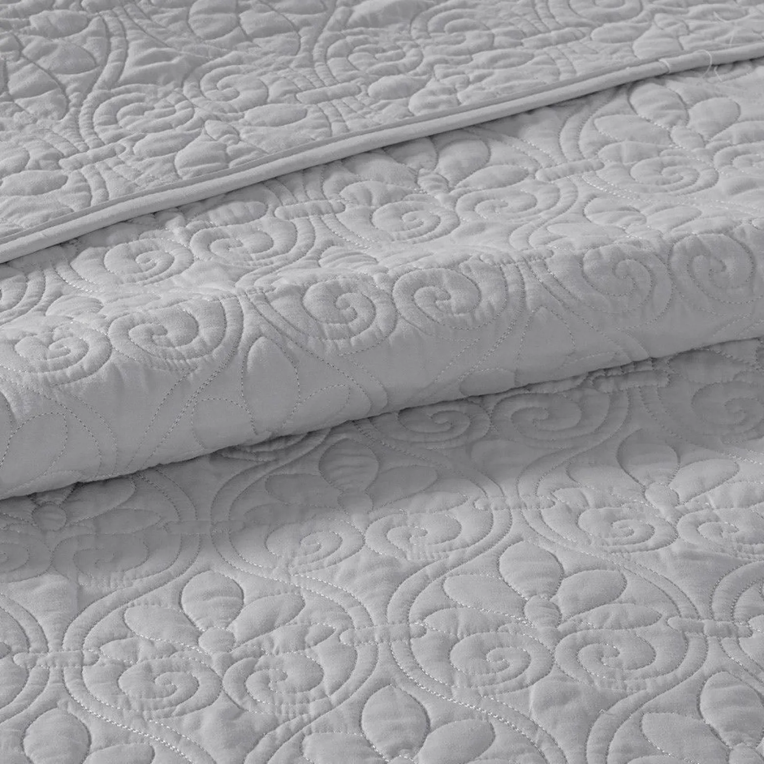 Quebec Reversible 3-Piece Coverlet Set - Full/Queen