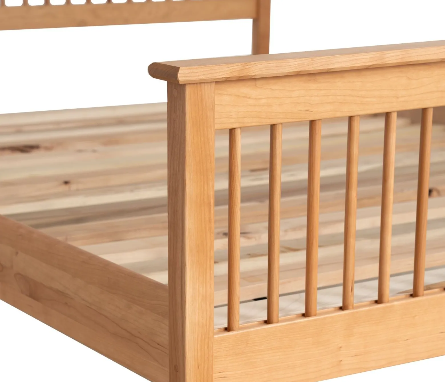Shaker King Spindle Bed